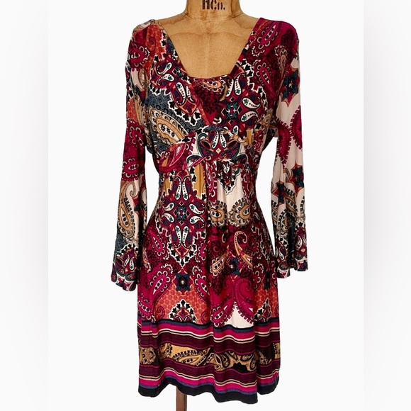 VENUS Dresses & Skirts - VENUS Fuchsia Belled Sleeve Sundress M